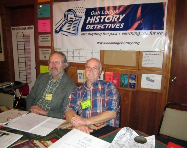 Photo of members Baldwin van der Bijl and Mike Schmeer at OLHD booth in the Milwaukie Elks Lodge