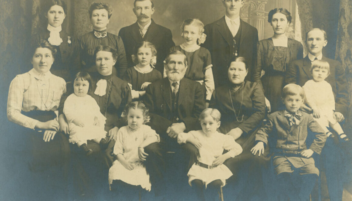 John G Roethe Family 7, 1915