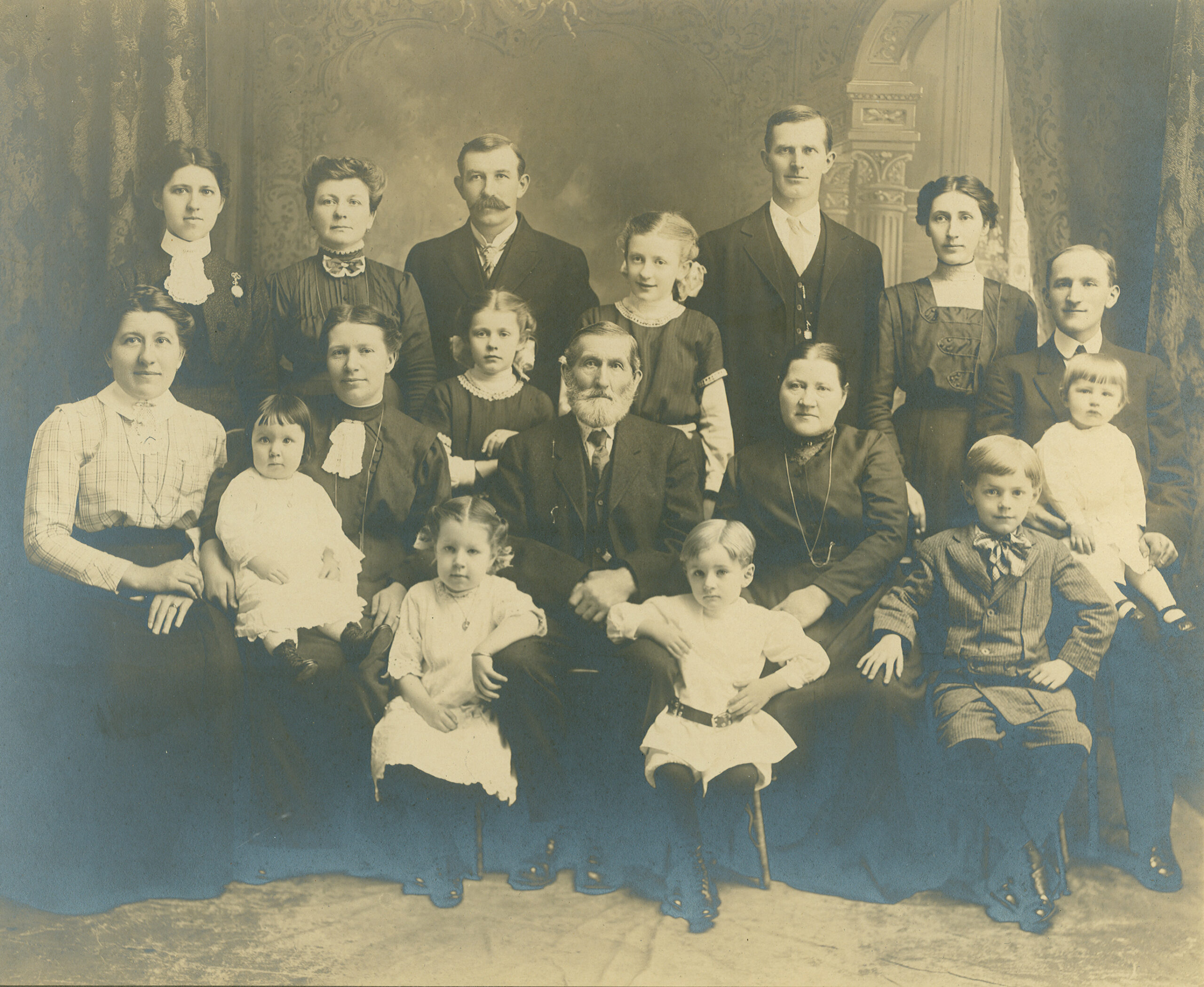 John G Roethe Family 7, 1915