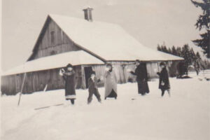 Ed Roethe Barn 1915